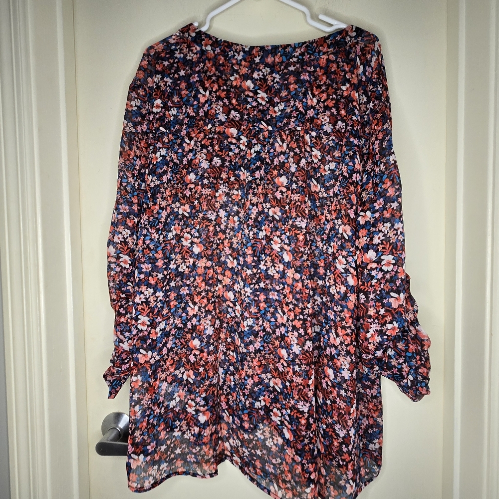 Kut from the Kloth floral blouse sheer size 3x NWT - Picture 3 of 5